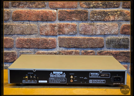 Rotel RT-02
