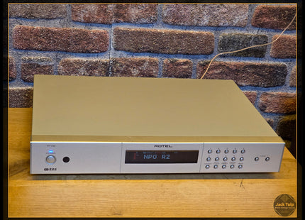 Rotel RT-02