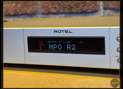 Rotel RT-02