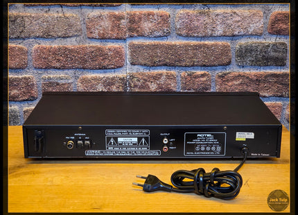 Rotel RT-930AX