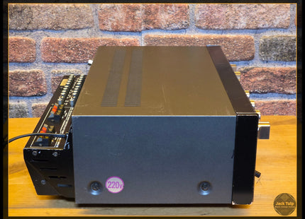 Sansui AU-5900