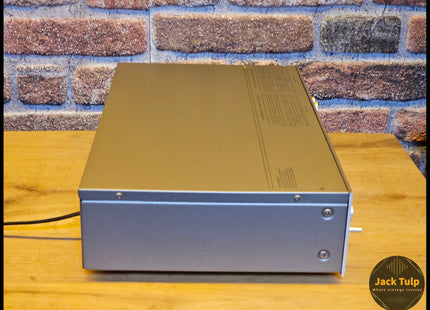 Technics SU-9011