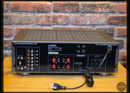 Yamaha AX-396
