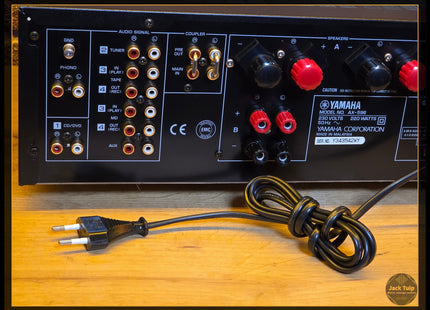 Yamaha AX-596