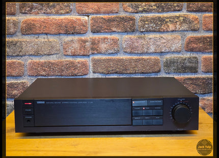 Yamaha C-60