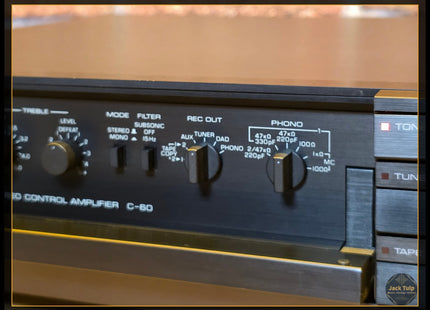 Yamaha C-60