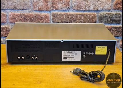 Yamaha K-320