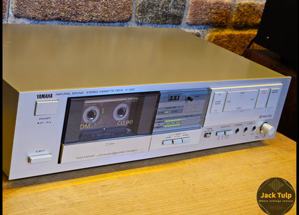 Yamaha K-320